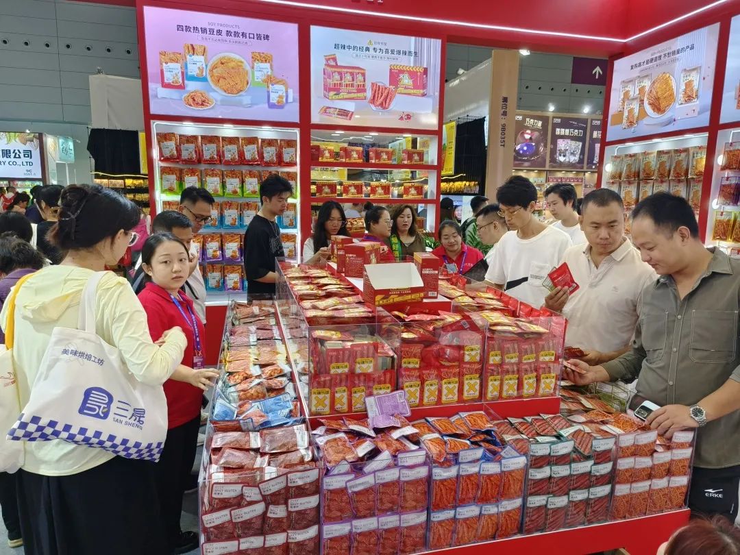 拾光悠味，拾光悠味官網(wǎng)，拾光悠味工廠，豆制品零食，網(wǎng)紅辣條，麻辣零食，網(wǎng)紅辣條代理，辣條品牌，手工辣條，休閑零食，休閑零食加盟