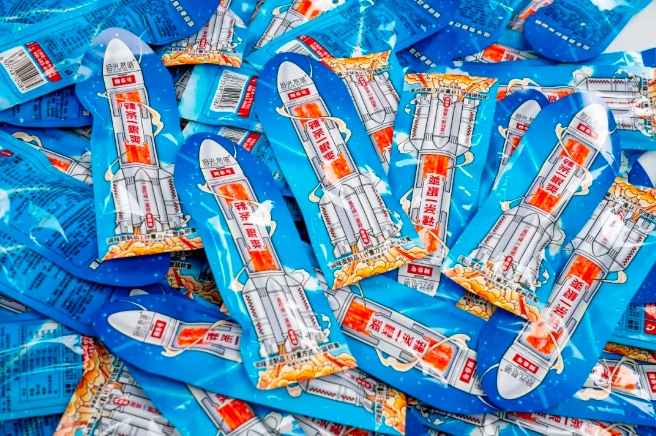 拾光悠味，拾光悠味官網(wǎng)，拾光悠味工廠，豆制品零食，網(wǎng)紅辣條，麻辣零食，網(wǎng)紅辣條代理，辣條品牌，手工辣條，休閑零食，休閑零食加盟